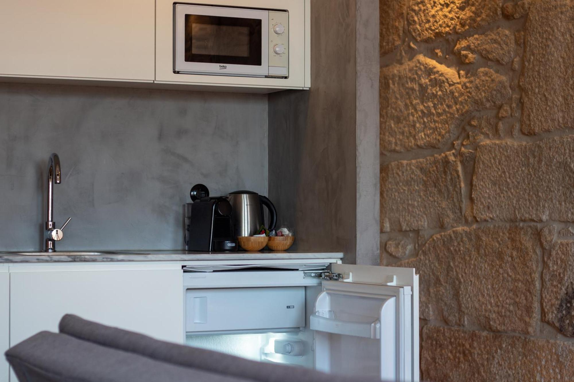 Lovelystay - Dirk Apartment - Almada 4º F Porto Exterior foto